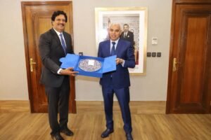 5-300x200 وزير الصحة والحماية الاجتماعية يجري مباحثات مع مسؤولين عن المعهد الهندي للأمصال (صور)