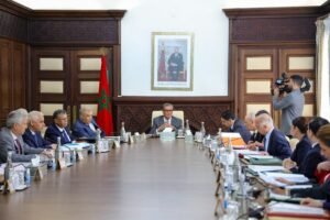 323-300x200 بلاغ جديد من رئاسة الحكومة (صور)