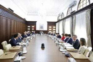 5314-300x200 بلاغ جديد من رئاسة الحكومة (صور)