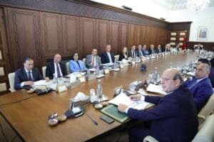 7-1-300x200 بلاغ جديد من أول مجلس للحكومة بعد التعديل (صور)