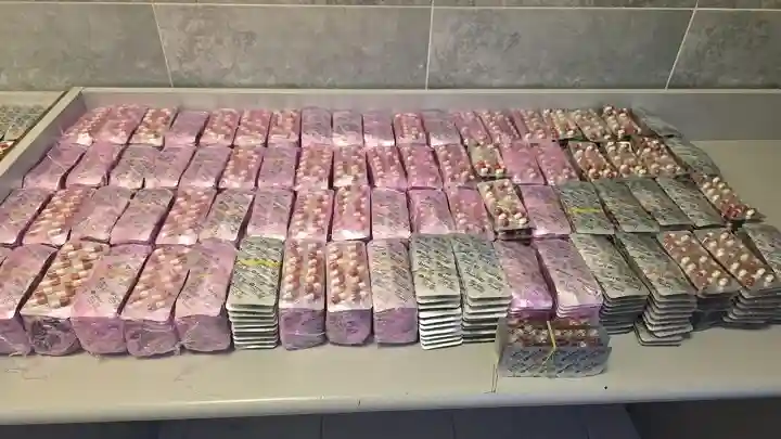 ma1 شحنة مخفية داخل هيكل سيارة تثير الاستنفار بالميناء